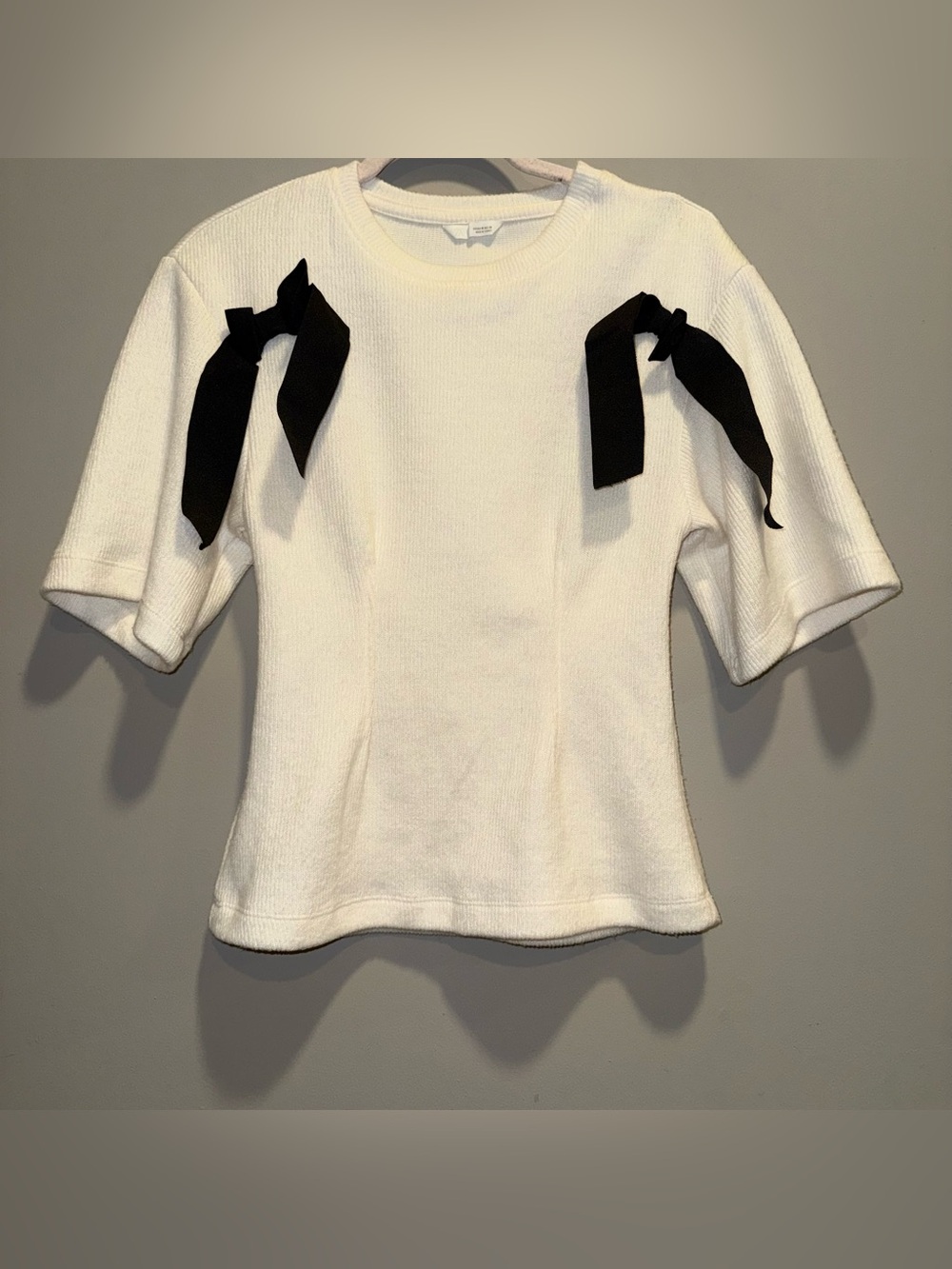 Zara Cream Short-Sleeve Sweater with Black Bow Accents